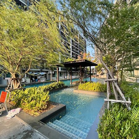 Luxury Condominium Sukhumvit 77 กรุงเทพมหานคร ภายนอก รูปภาพ