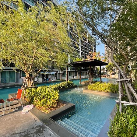 Luxury Condominium Sukhumvit 77 กรุงเทพมหานคร ภายนอก รูปภาพ